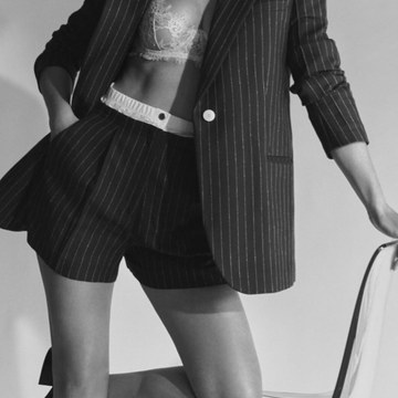 Olivia Wilde - Wallpaper and Event Collection in screenshot_2024 05 09 21 53 21 39_1c337646f29875672b5a61192b9010f9.jpg - hidden celebrity photo